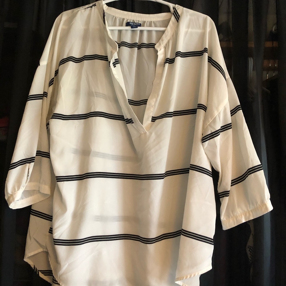 Old Navy blouse